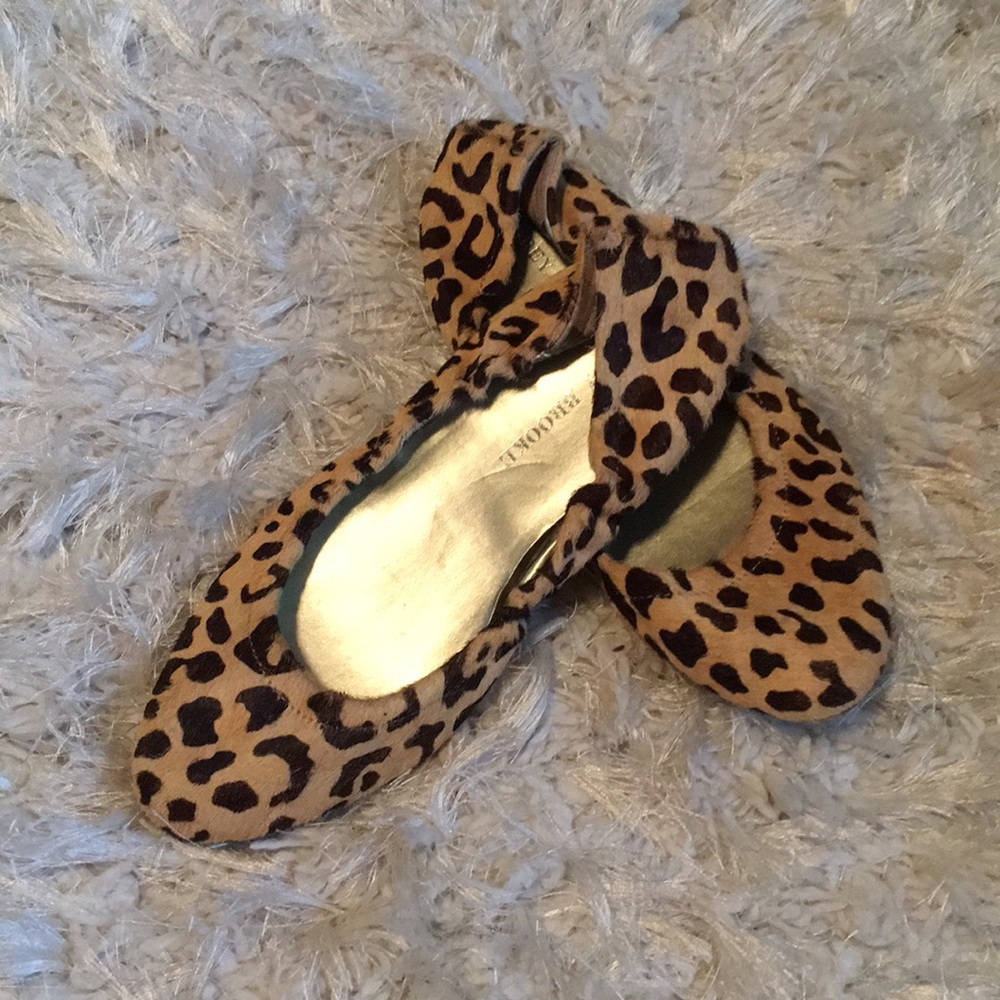 Audrey Brooke leopard flat